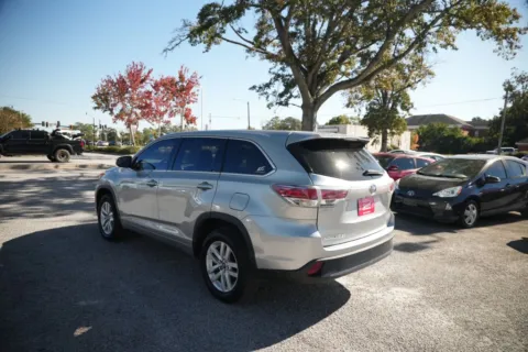 Another view of 2016 Toyota Highlander for sale in Statesboro, GA at Jarrard Pre-Owned Vehicles