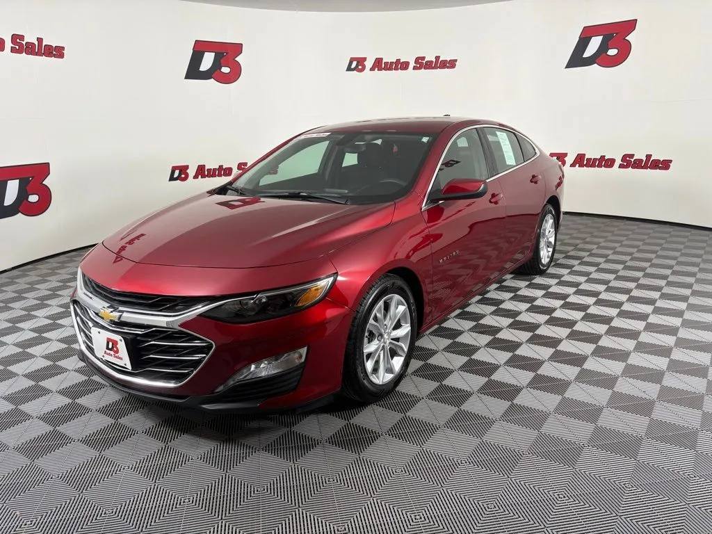 Red 2022 Chevrolet Malibu LT for sale in West Memphis, AR