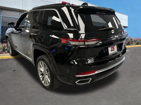 More photos of 2025 Jeep Grand Cherokee Summit at D3 Chrysler Dodge Jeep Ram, AR