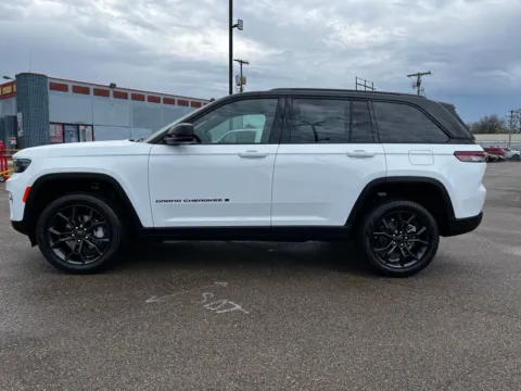 More photos of 2025 Jeep Grand Cherokee Limited at D3 Chrysler Dodge Jeep Ram, AR