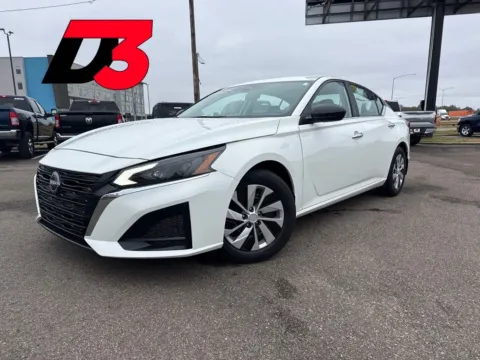 White 2024 Nissan Altima 2.5 S for sale in West Memphis, AR