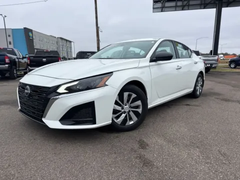 White 2024 Nissan Altima 2.5 S for sale in West Memphis, AR