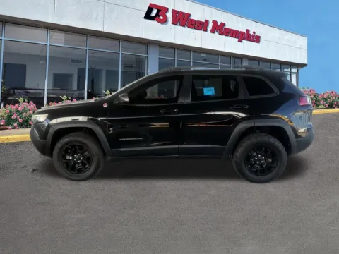 Another view of 2019 Jeep Cherokee Trailhawk for sale in West Memphis, AR at D3 Chrysler Dodge Jeep Ram