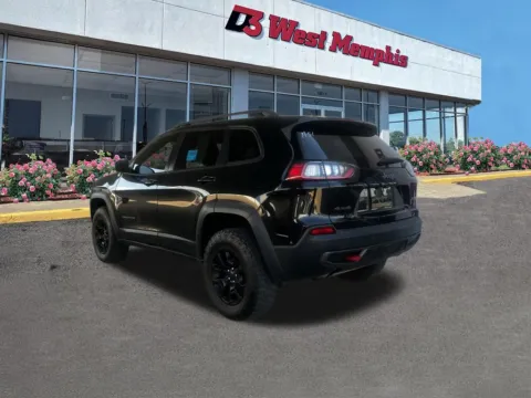 More photos of 2019 Jeep Cherokee Trailhawk at D3 Chrysler Dodge Jeep Ram, AR