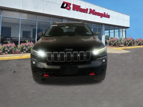 More photos of 2019 Jeep Cherokee Trailhawk at D3 Chrysler Dodge Jeep Ram, AR