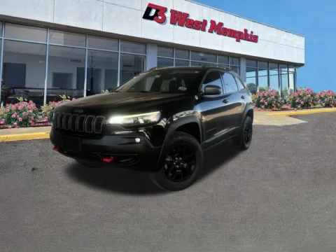 Photos of 2019 Jeep Cherokee Trailhawk for sale in West Memphis, AR at D3 Chrysler Dodge Jeep Ram