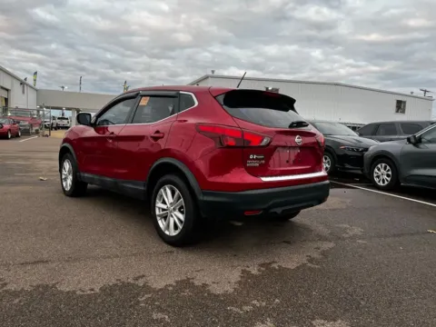 More photos of 2018 Nissan Rogue Sport S at D3 Chrysler Dodge Jeep Ram, AR