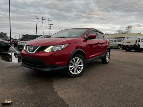 Photos of 2018 Nissan Rogue Sport S for sale in West Memphis, AR at D3 Chrysler Dodge Jeep Ram