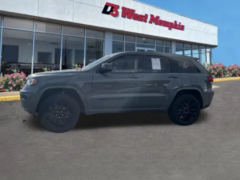 More photos of 2020 Jeep Grand Cherokee Altitude at D3 Chrysler Dodge Jeep Ram, AR