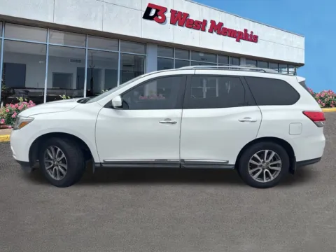 More photos of 2014 Nissan Pathfinder SL at D3 Chrysler Dodge Jeep Ram, AR