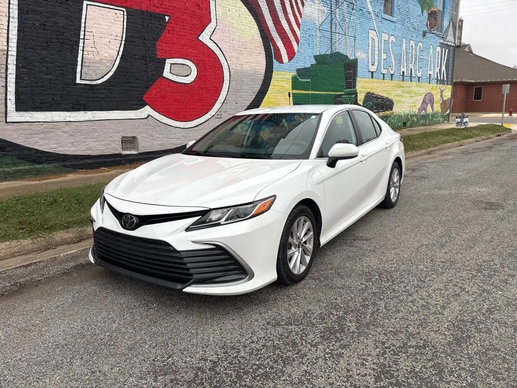 White 2022 Toyota Camry LE for sale in West Memphis, AR