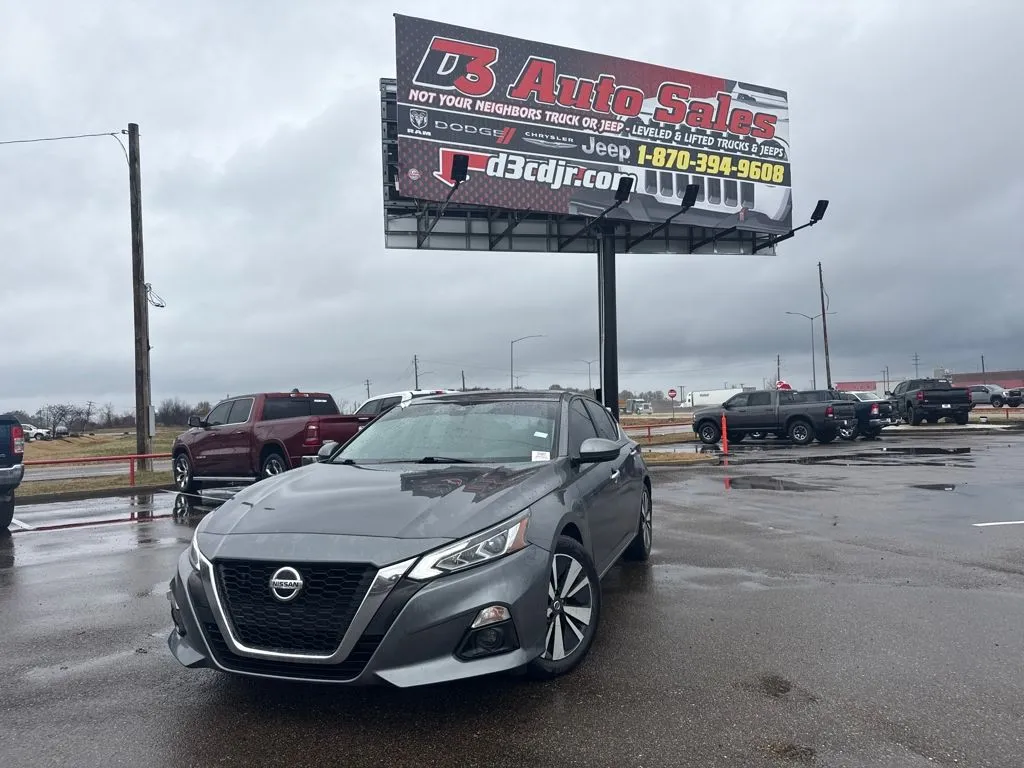 Gray 2021 Nissan Altima 2.5 SL for sale in West Memphis, AR
