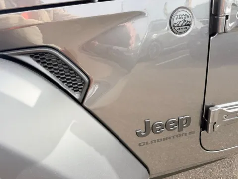 More photos of 2026 Jeep Gladiator Sport at D3 Chrysler Dodge Jeep Ram, AR