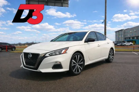White 2022 Nissan Altima 2.5 SR for sale in West Memphis, AR