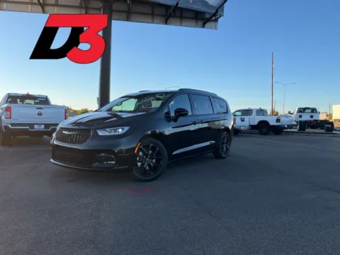 Black 2026 Chrysler Pacifica Select for sale in West Memphis, AR