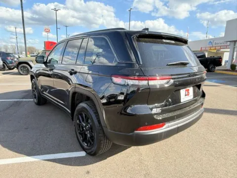 Another view of 2026 Jeep Grand Cherokee Laredo for sale in West Memphis, AR at D3 Chrysler Dodge Jeep Ram