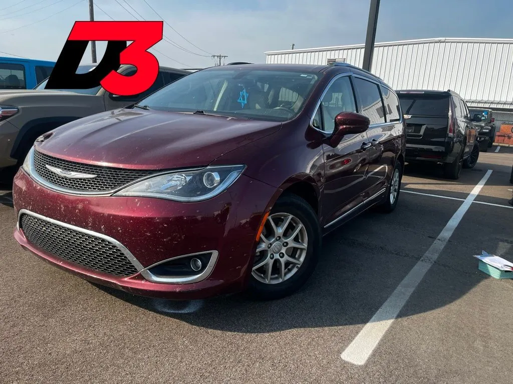 Red 2020 Chrysler Pacifica Touring L for sale in West Memphis, AR