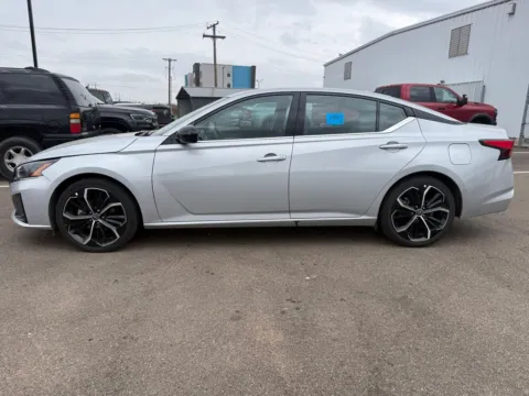 Photos of 2025 Nissan Altima 2.5 SR for sale in West Memphis, AR at D3 Chrysler Dodge Jeep Ram