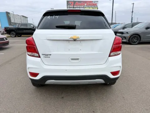 More photos of 2021 Chevrolet Trax LT at D3 Chrysler Dodge Jeep Ram, AR
