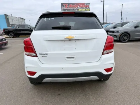 More photos of 2021 Chevrolet Trax LT at D3 Chrysler Dodge Jeep Ram, AR