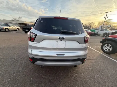 More photos of 2017 Ford Escape SE at D3 Chrysler Dodge Jeep Ram, AR