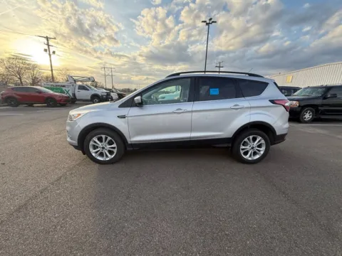 Photos of 2017 Ford Escape SE for sale in West Memphis, AR at D3 Chrysler Dodge Jeep Ram