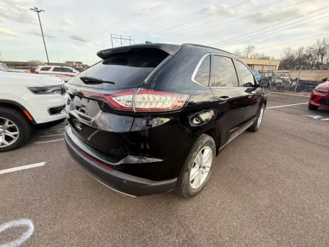 More photos of 2018 Ford Edge SEL at D3 Chrysler Dodge Jeep Ram, AR