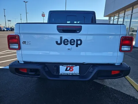 More photos of 2025 Jeep Gladiator Sport at D3 Chrysler Dodge Jeep Ram, AR