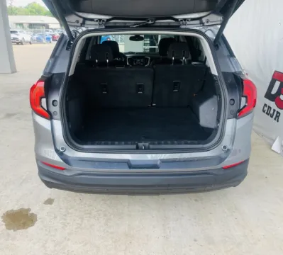 More photos of 2019 GMC Terrain SLE at D3 Chrysler Dodge Jeep Ram, AR