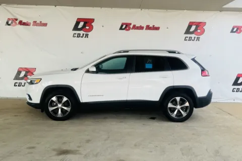Another view of 2019 Jeep Cherokee Limited for sale in West Memphis, AR at D3 Chrysler Dodge Jeep Ram