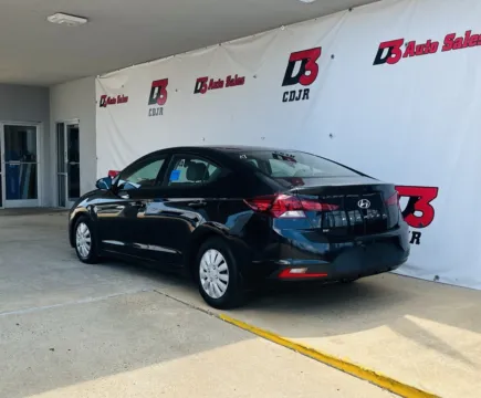 More photos of 2020 Hyundai Elantra SE at D3 Chrysler Dodge Jeep Ram, AR