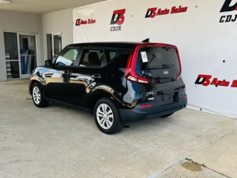 More photos of 2021 Kia Soul LX at D3 Chrysler Dodge Jeep Ram, AR