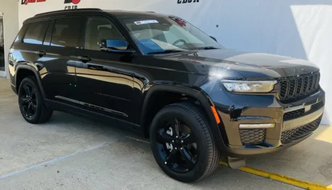 More photos of 2025 Jeep Grand Cherokee L Limited at D3 Chrysler Dodge Jeep Ram, AR