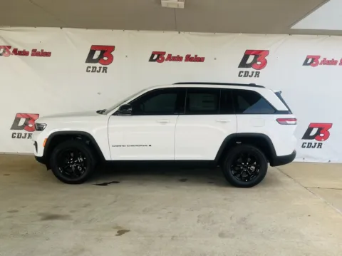 Another view of 2025 Jeep Grand Cherokee Altitude X for sale in West Memphis, AR at D3 Chrysler Dodge Jeep Ram