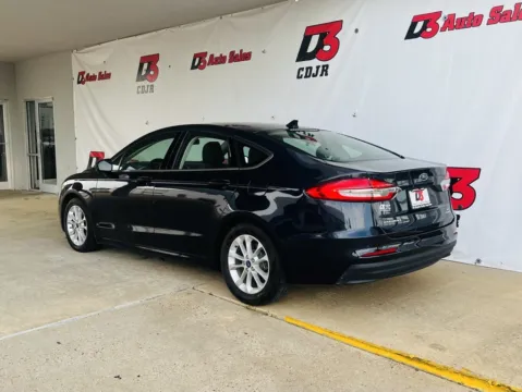 More photos of 2020 Ford Fusion Hybrid SE at D3 Chrysler Dodge Jeep Ram, AR