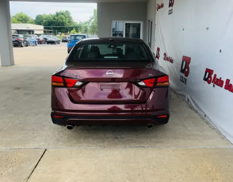 More photos of 2023 Nissan Altima 2.5 SL at D3 Chrysler Dodge Jeep Ram, AR