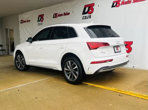 More photos of 2021 Audi Q5 45 Premium Plus at D3 Chrysler Dodge Jeep Ram, AR