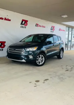 Photos of 2019 Ford Escape SE for sale in West Memphis, AR at D3 Chrysler Dodge Jeep Ram