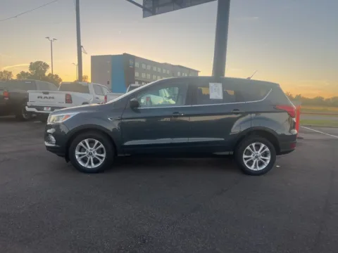 More photos of 2019 Ford Escape SE at D3 Chrysler Dodge Jeep Ram, AR