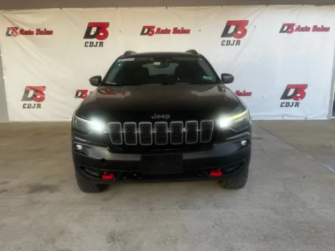 More photos of 2019 Jeep Cherokee Trailhawk at D3 Chrysler Dodge Jeep Ram, AR