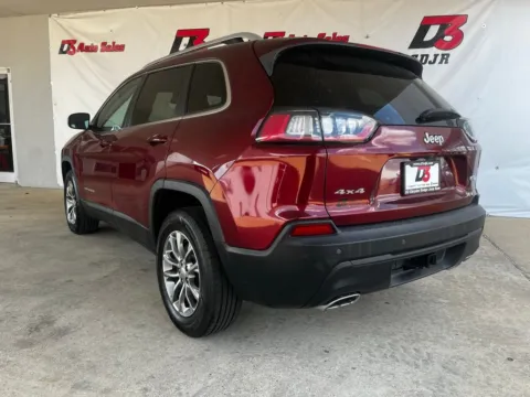 More photos of 2019 Jeep Cherokee Latitude Plus at D3 Chrysler Dodge Jeep Ram, AR