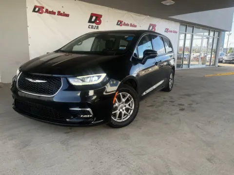 Photos of 2023 Chrysler Pacifica Touring L for sale in West Memphis, AR at D3 Chrysler Dodge Jeep Ram