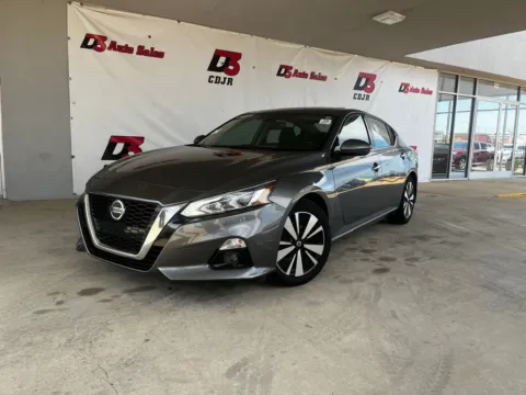Photos of 2019 Nissan Altima 2.5 SV for sale in West Memphis, AR at D3 Chrysler Dodge Jeep Ram