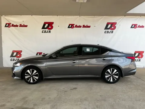 Another view of 2019 Nissan Altima 2.5 SV for sale in West Memphis, AR at D3 Chrysler Dodge Jeep Ram