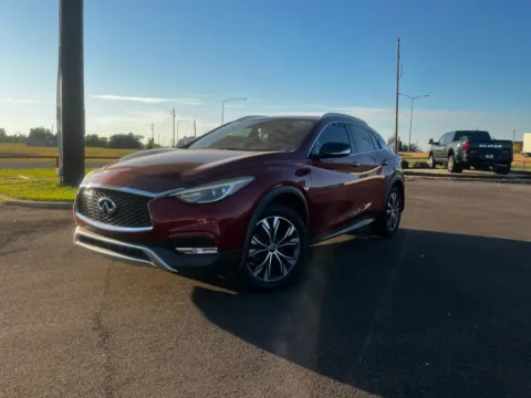 Red 2017 INFINITI QX30 Premium for sale in West Memphis, AR