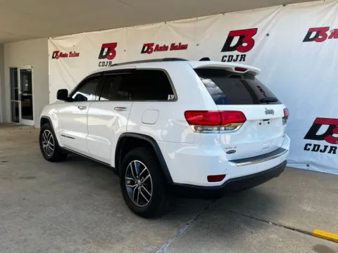 More photos of 2018 Jeep Grand Cherokee Limited at D3 Chrysler Dodge Jeep Ram, AR