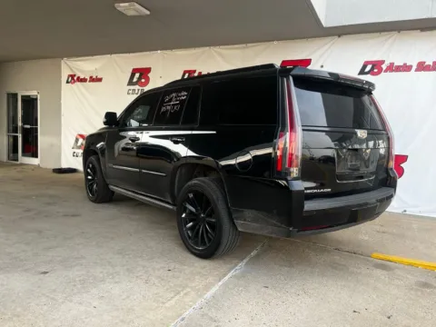 Another view of 2019 Cadillac Escalade Platinum Edition for sale in West Memphis, AR at D3 Chrysler Dodge Jeep Ram