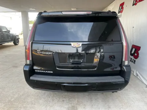 More photos of 2019 Cadillac Escalade Platinum Edition at D3 Chrysler Dodge Jeep Ram, AR