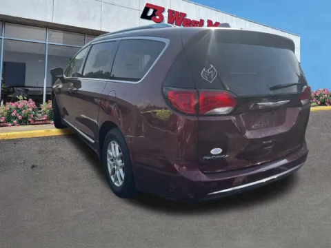 Another view of 2020 Chrysler Pacifica Touring L for sale in West Memphis, AR at D3 Chrysler Dodge Jeep Ram