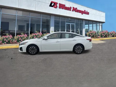Photos of 2023 Nissan Altima 2.5 SV for sale in West Memphis, AR at D3 Chrysler Dodge Jeep Ram